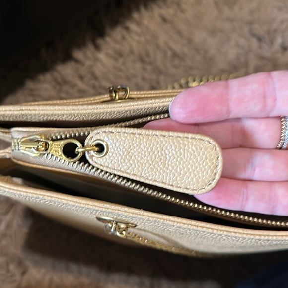 CHANEL Gold Shoulder Bag - Picture 11 of 14